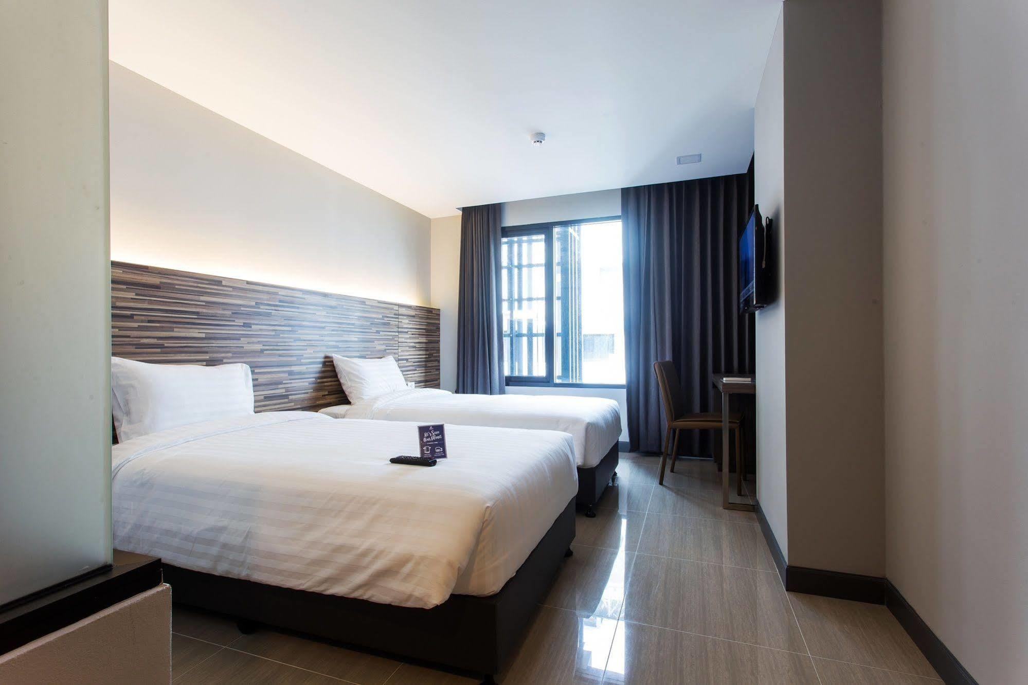 โรงแรมสเปญซา 3*